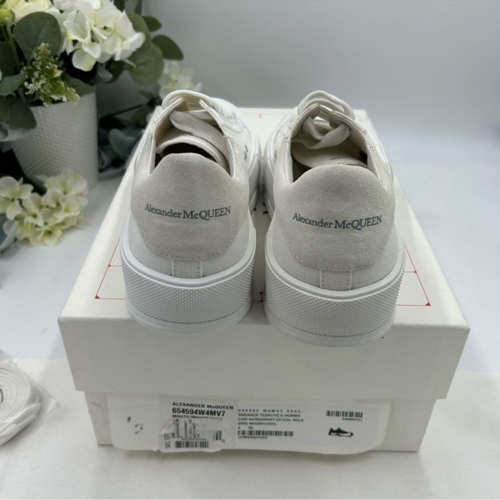Women’s Alexander McQueen sneakers size 39.5 maiden Italy - Picture 5 of 11